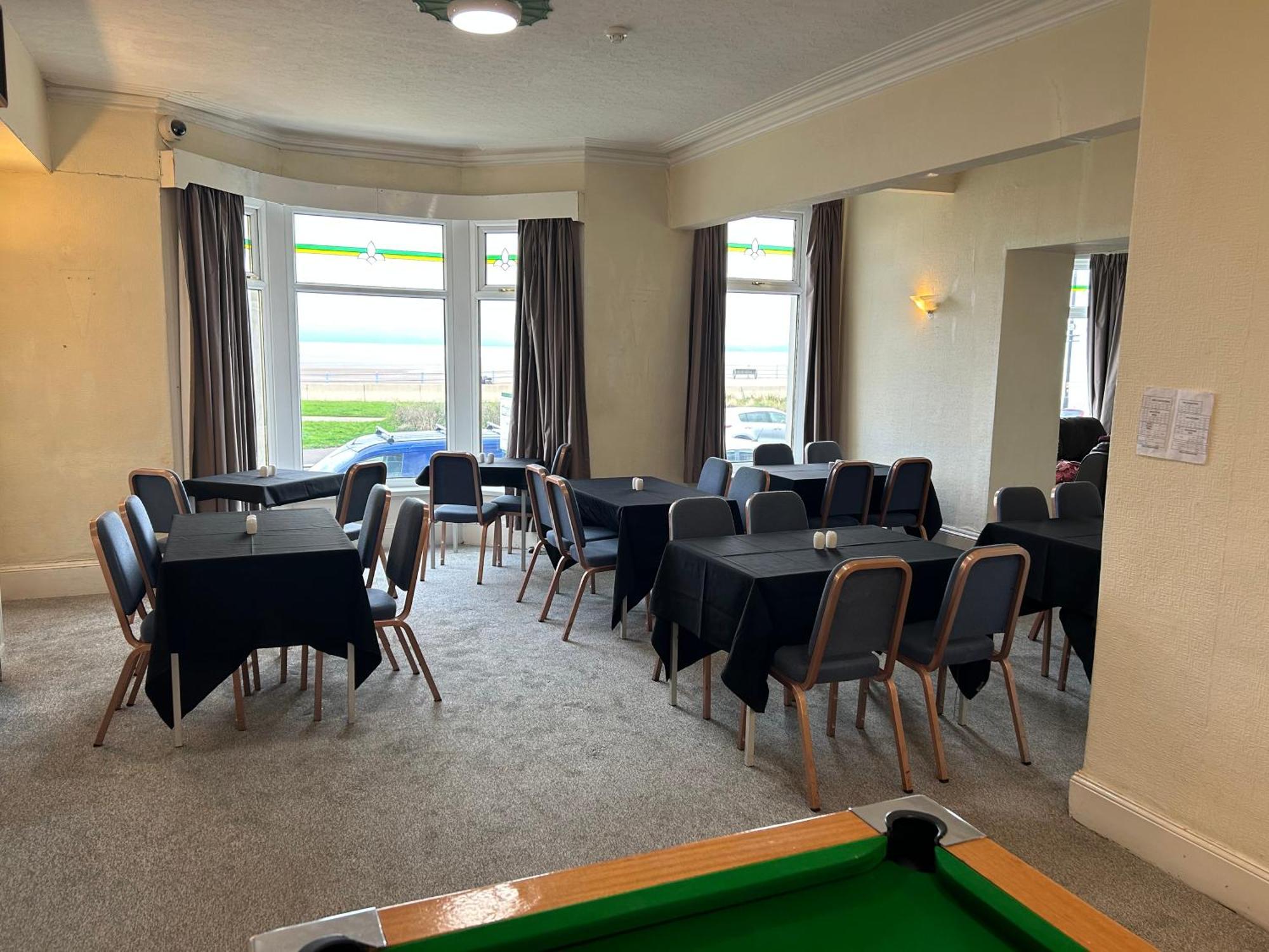 מורקמבי The Clifton Seafront Hotel מראה חיצוני תמונה