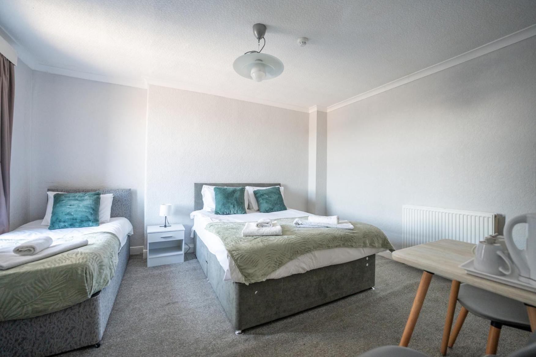 מורקמבי The Clifton Seafront Hotel מראה חיצוני תמונה