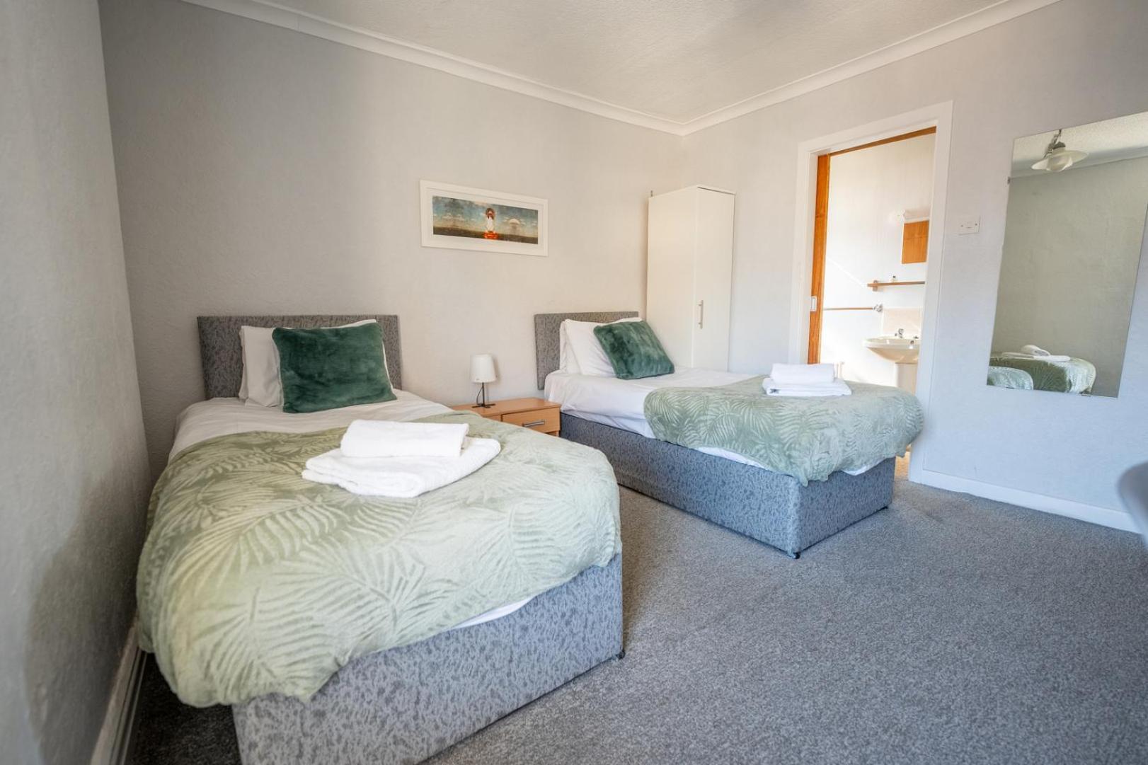 מורקמבי The Clifton Seafront Hotel מראה חיצוני תמונה